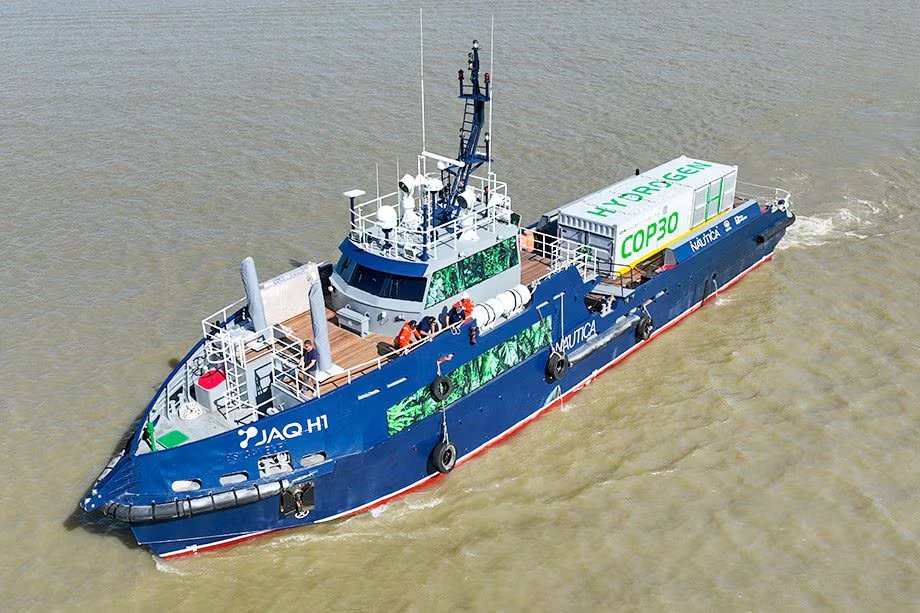 El JAQ H1 que sirvió de base para la transformación en el yate de Neymar (Foto: Víctor Santos / Revista Náutica)