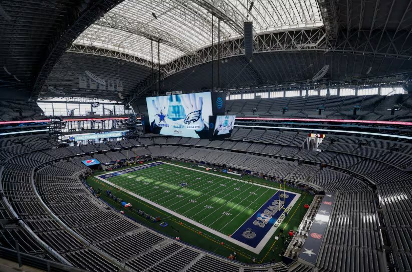 Estadio de Dallas con su aspecto habitual, sede de los Dallas Cowboys.
