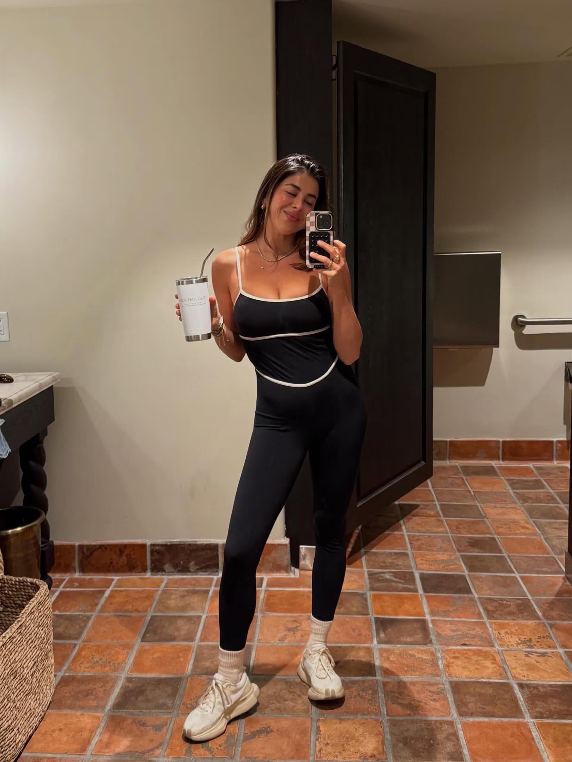 Hollywood Arts ya fue filmada y llegará a Netflix con Trina Vega como profesora sustituta en la escuela de Victorious (Instagram: @daniellamonet)
