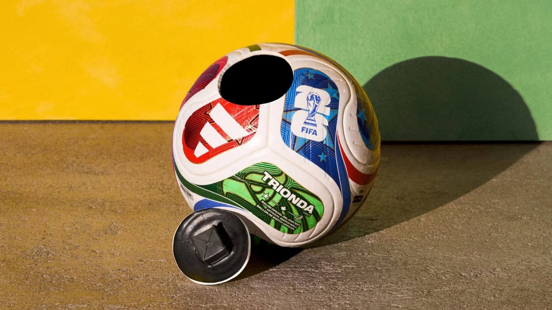 El sistema IMU incorporado en la pelota oficial del Mundial 2026 (FIFA.com)
