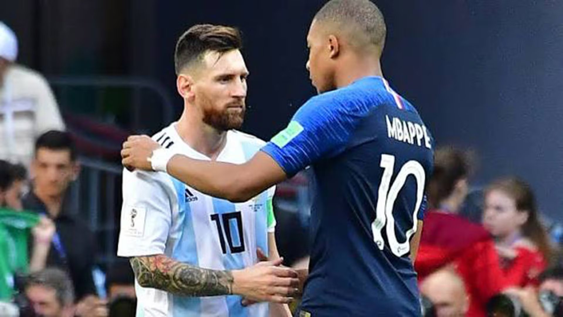 El saludo de Messi y Mbappé. Triste y temprano final para Argentina en Rusia 2018