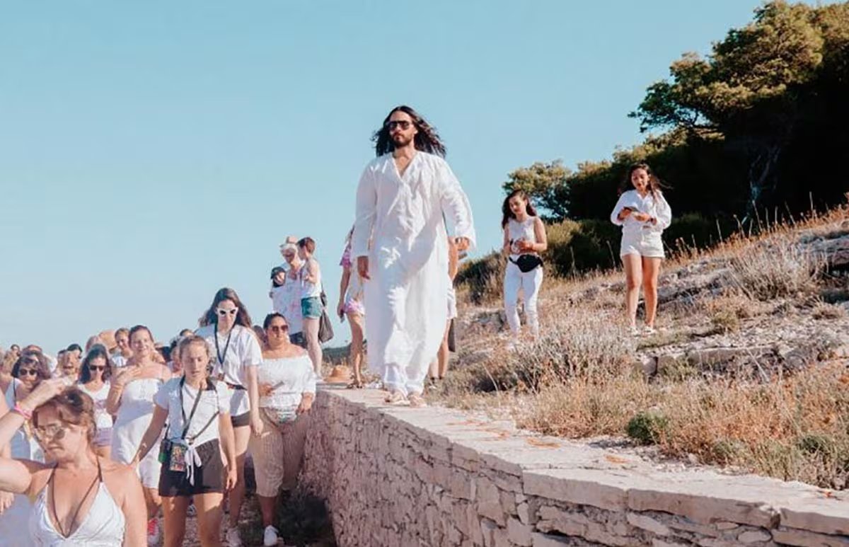 Yoga, meditación, playa y actividades grupales formaban parte de la propuesta que Mars Island ofrecía a los seguidores de Thirty Seconds to Mars. (Créditos: Facebook/30 Seconds to Mars)