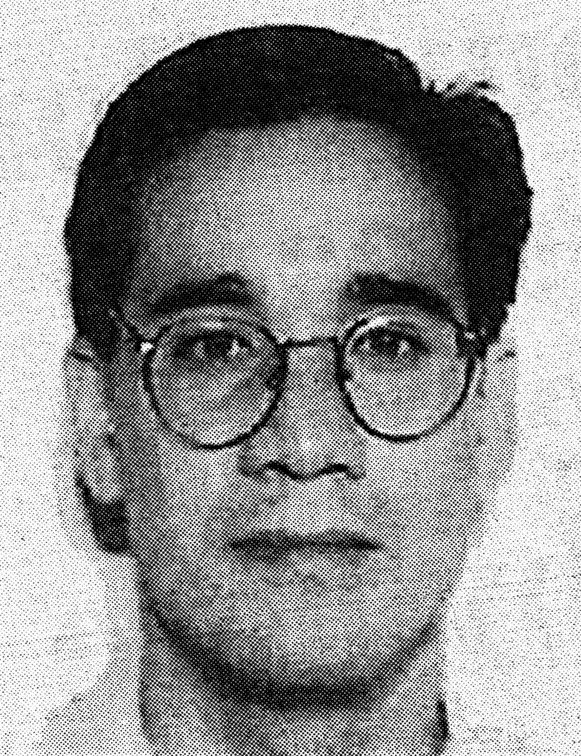 Andrew Cunanan, buscado por varios homicidios, disparó dos veces a Gianni Versace cuando el diseñador regresaba de comprar revistas (Grosby)