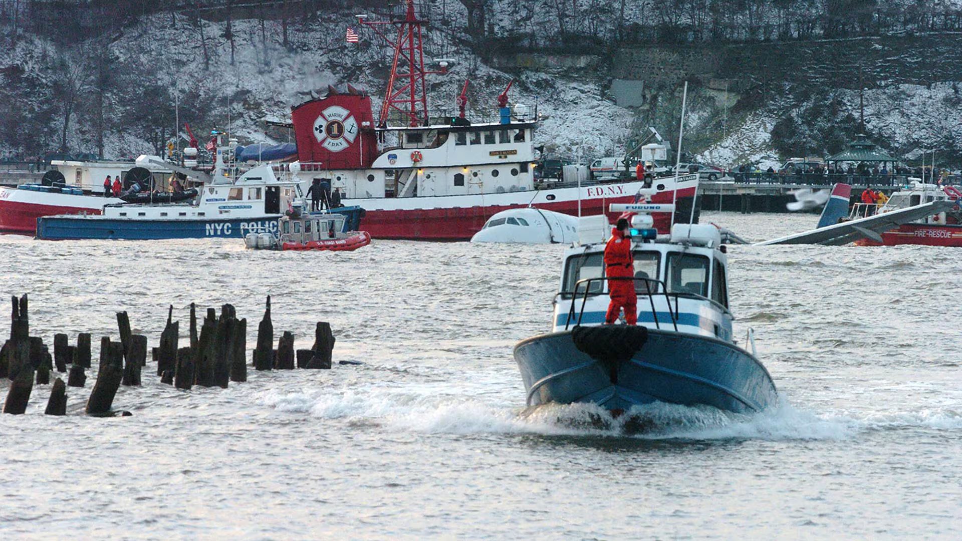 El “Milagro del Hudson” convirtió a Sully en una figura mundial después de que aterrizó el vuelo 1549 de US Airways en el río Hudson y salvó a 155 personas en 2009 (Grosby)