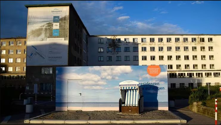 Imagen de Prora, el complejo turístico que idearon los nazis. (AFP)