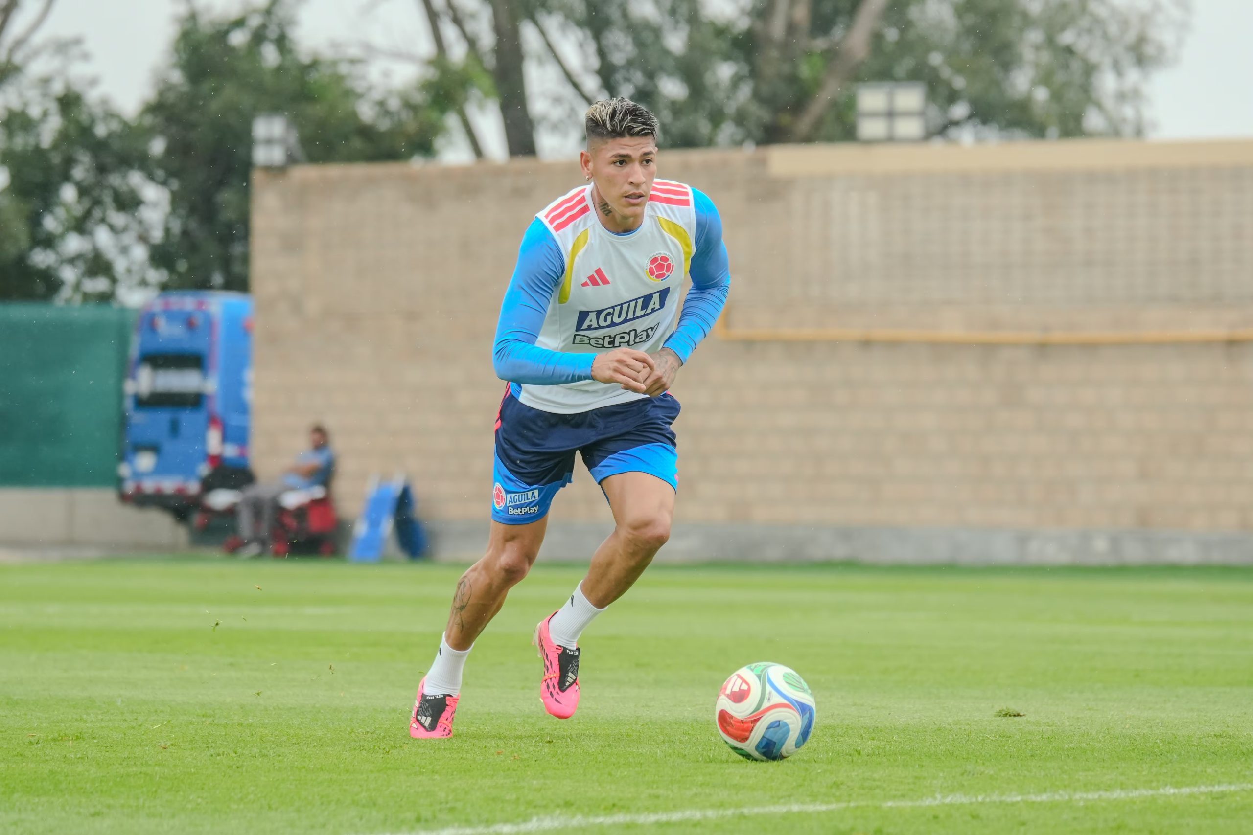 Para Óscar Córdoba, un jugador de las características de Jorge Carrascal faltó en los juegos de la Tricolor-crédito FCF