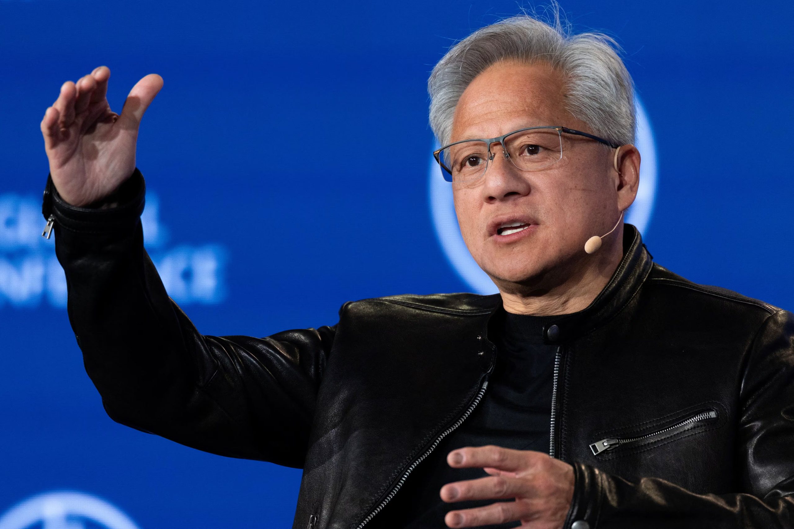 La aparición de AlexNet llevó a NVIDIA a revisar el papel de los algoritmos y a considerar que la inteligencia artificial transformó la forma de entender el software (REUTERS)