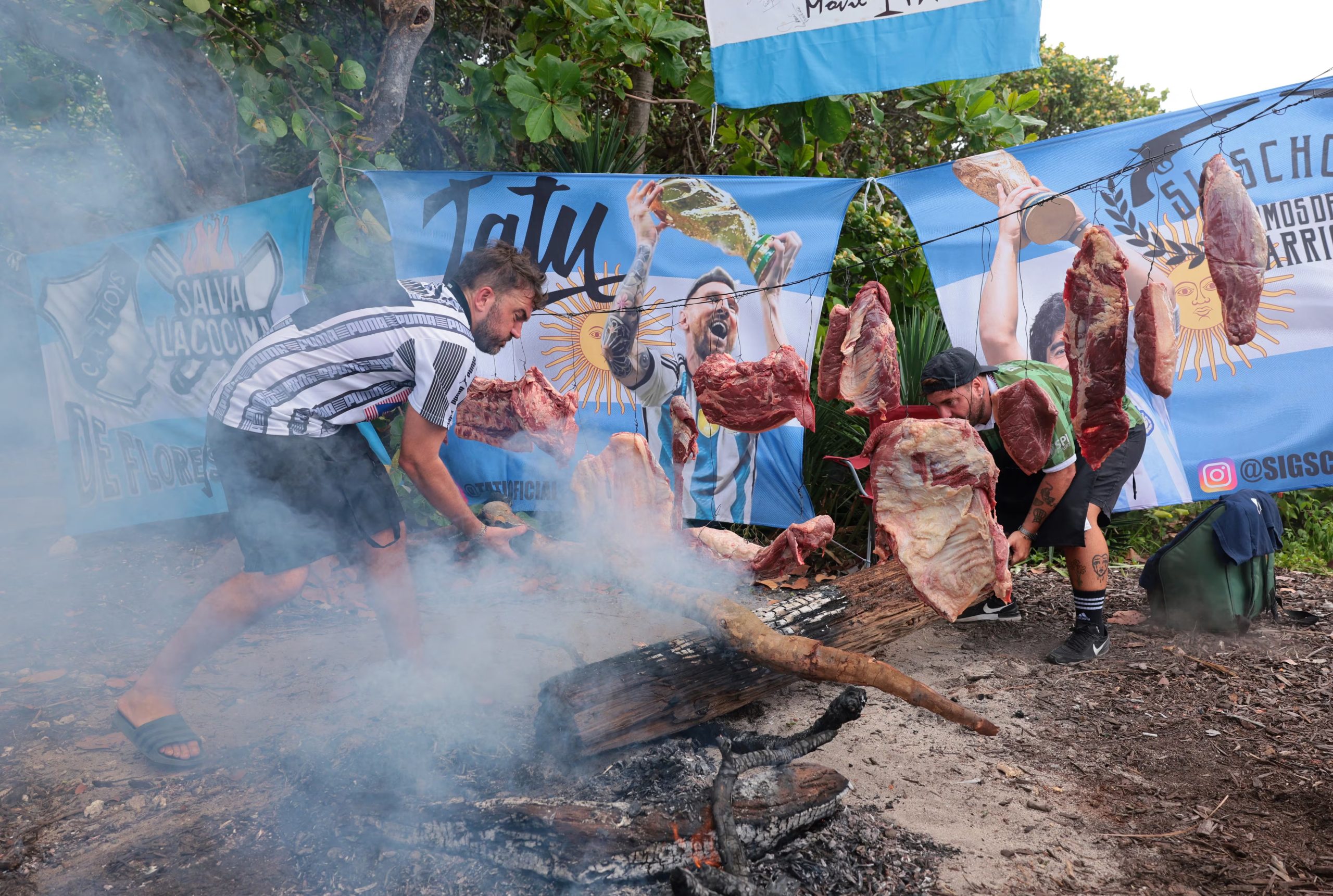 La parrilla y el asado, presentes en los banderazos de Argentina (REUTERS/Sam Navarro)