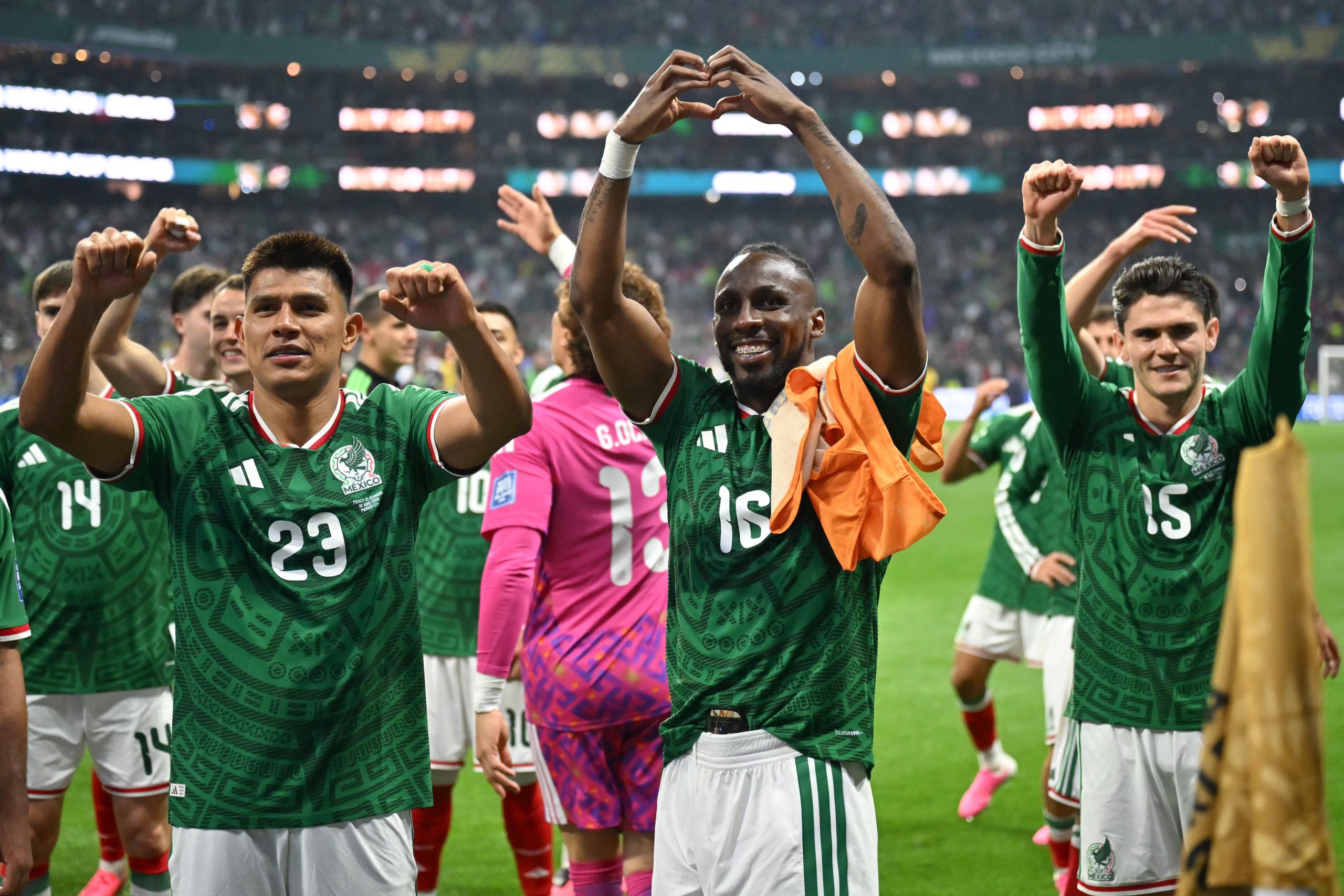 Mexicanos hicieron soñar a todo un pueblo en la Copa del Mundo. (Photo by CARL DE SOUZA / AFP)