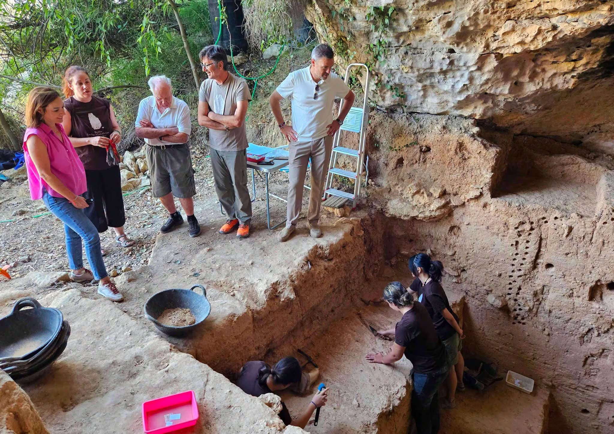 Excavaciones en la Cueva Negra, en Murcia. (Ayuntamiento de Caravaca de la Cruz)