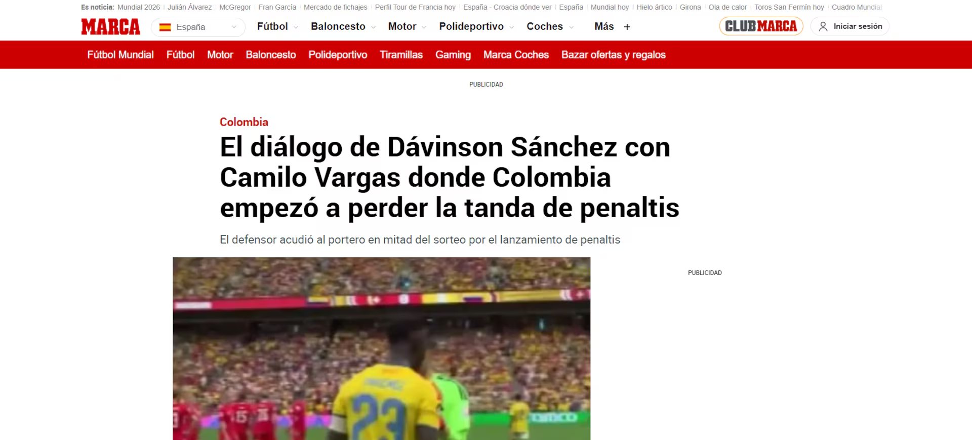 El diario español fue más allá, y resaltó el diálogo de Davinson Sánchez y Camilo Vargas a la hora de decidir si comenzar pateando, o que el portero 