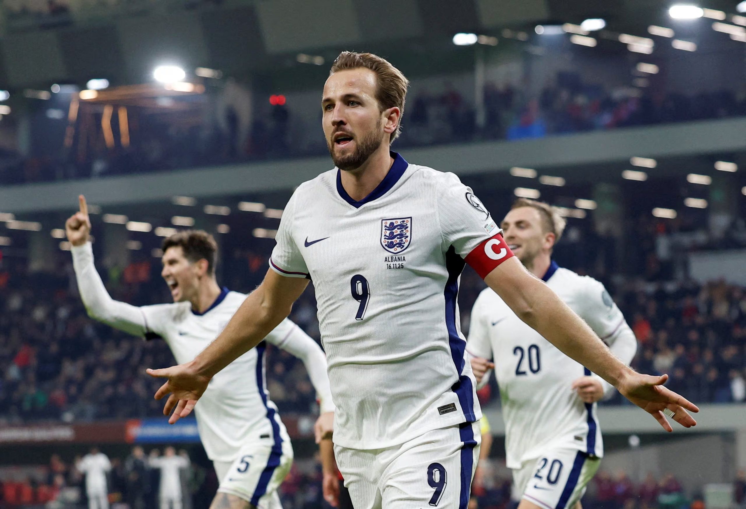 Harry Kane es el capitán y máximo goleador histórico de su país, con 82 dianas, por lo cual su llegada al Coloso de Santa Úrsula representa una gran amenaza para una defensa mexicana que se mantiene imbatida hasta ahora. Reuters/Peter Cziborra