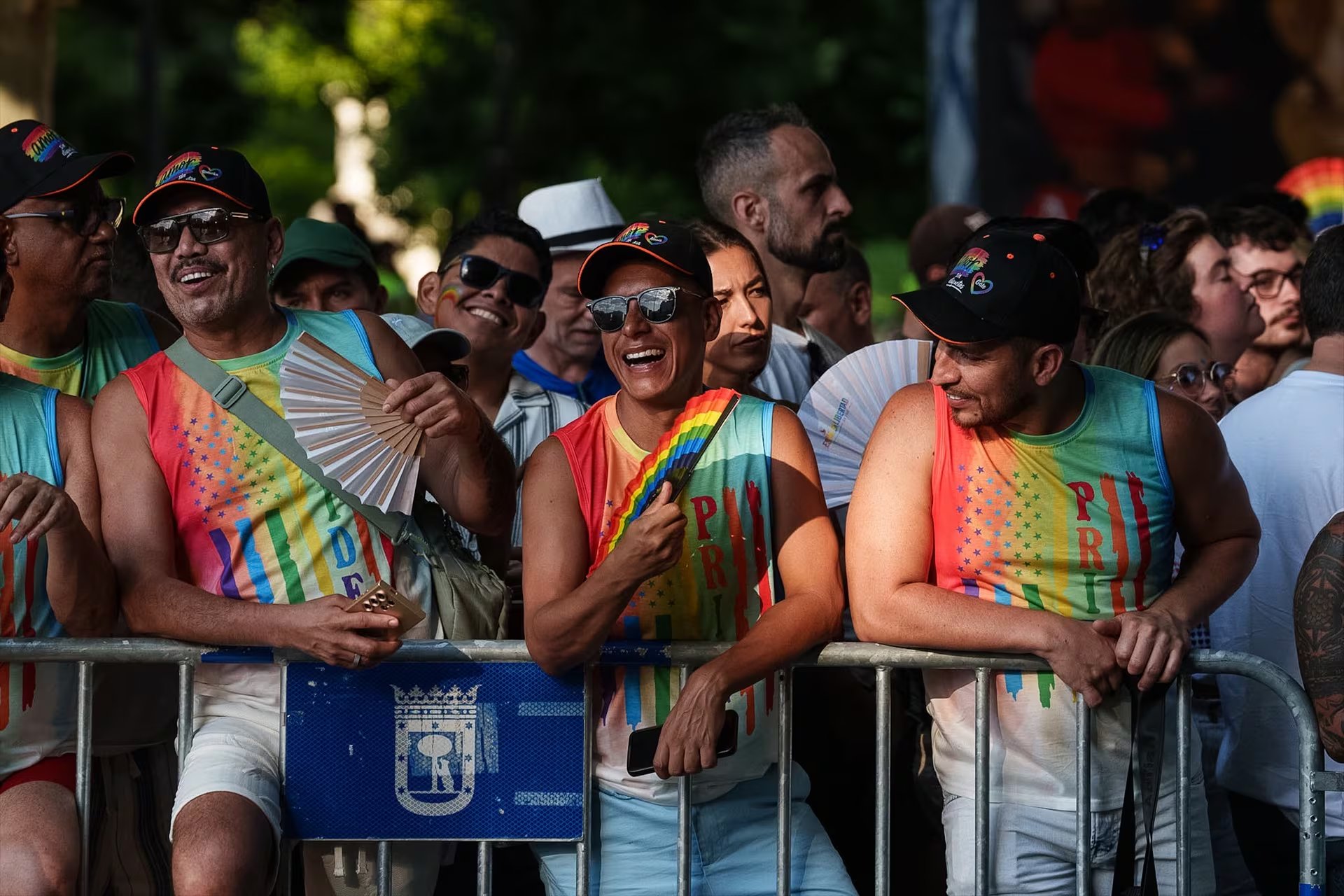 Ambiente durante la manifestación estatal del Orgullo LGTBI+ 2026 en Madrid. (Europa Press)