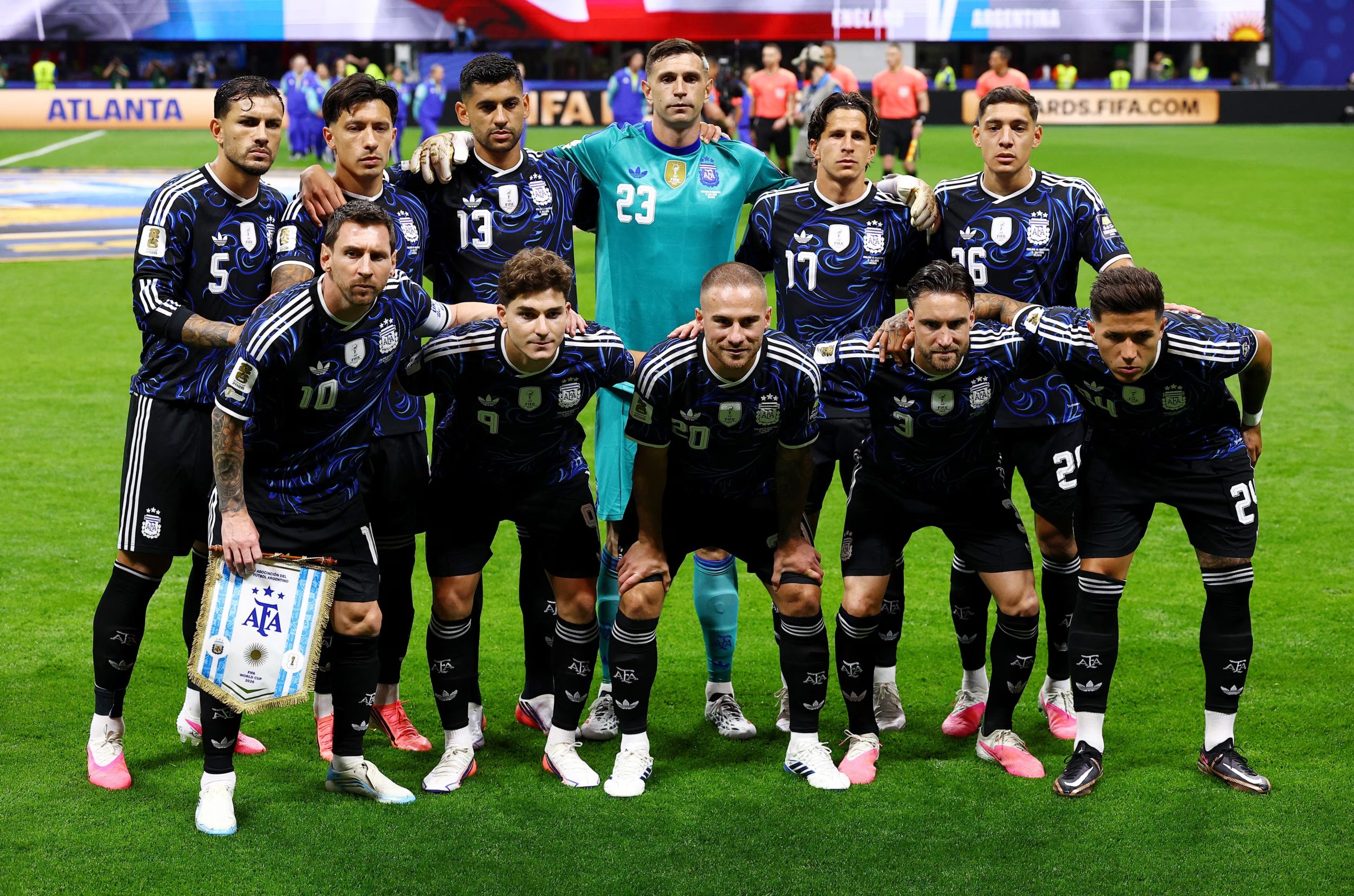 Indumentaria suplente para enfrentar a Inglaterra en semifinales (Foto: Reuters/Agustin Marcarian)
