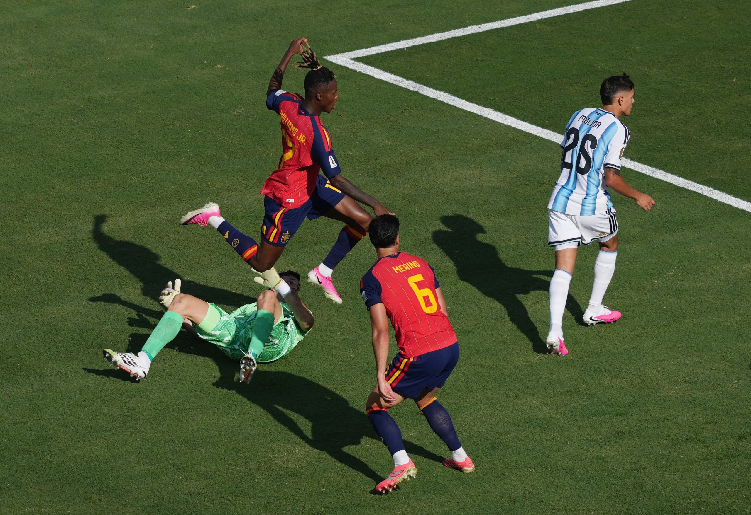 Soccer Football - FIFA World Cup 2026 - Final - Spain v Argentina - New York/New Jersey Stadium, East Rutherford, New Jersey, U.S. - July 19, 2026 Spain's Nico Williams scores a goal past Argentina's Emiliano Martinez that was later disallowed IMAGN IMAGES via Reuters/James Lang