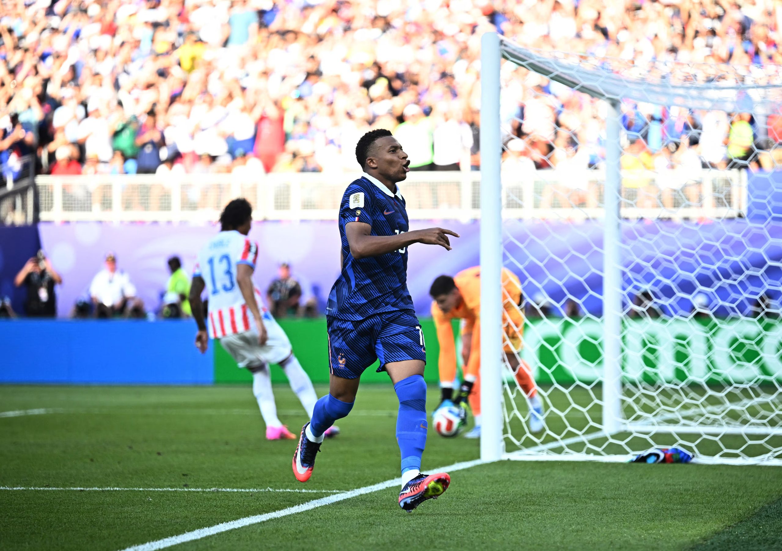 Kylian Mbappé celebrando el único gol de Francia ante Paraguay-crédito Omar Aziz/REUTERS