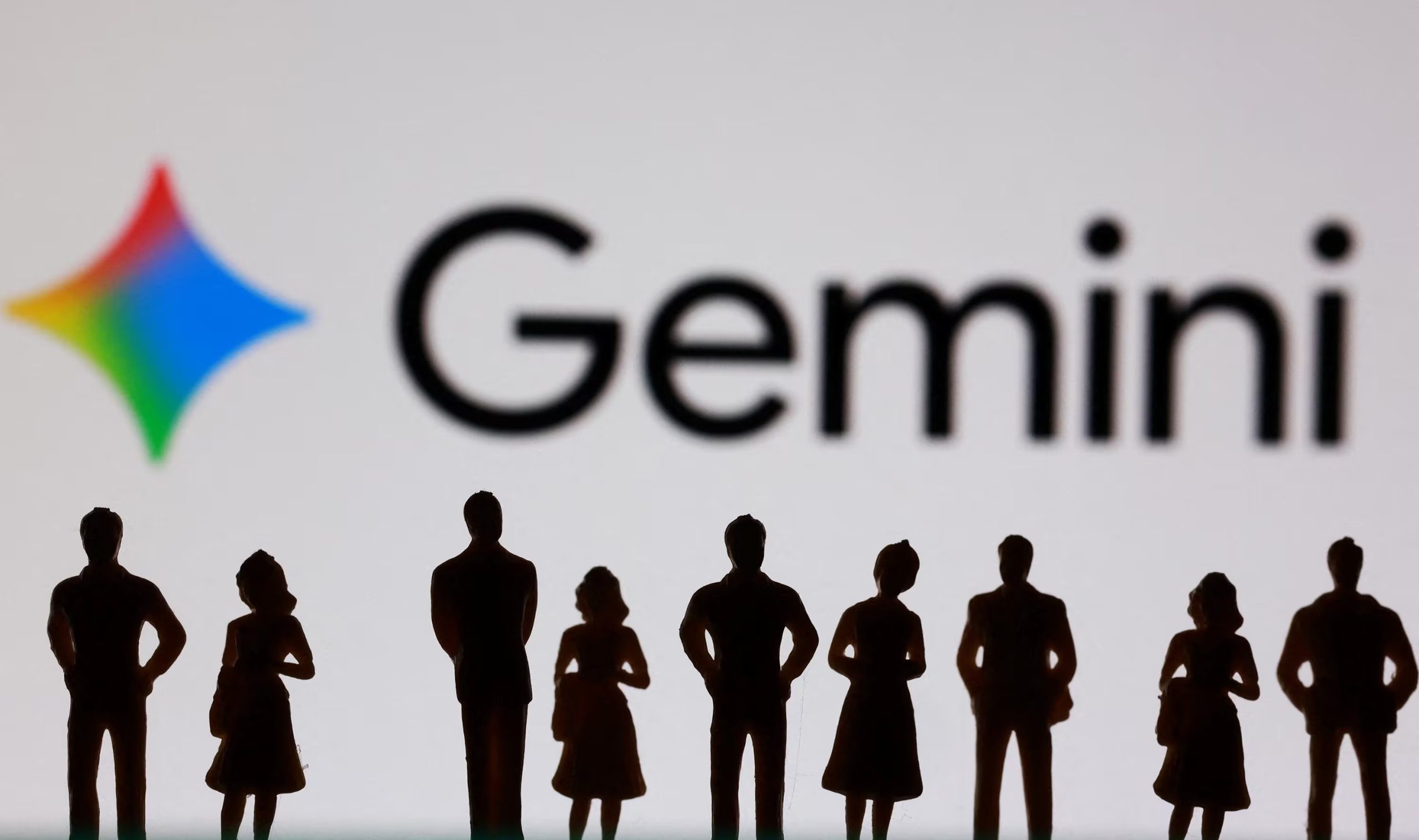 Gemini Spark es un asistente personalizada que no necesita de mayor supervisión en la elaboración de sus tareas. REUTERS/Dado Ruvic/Illustration