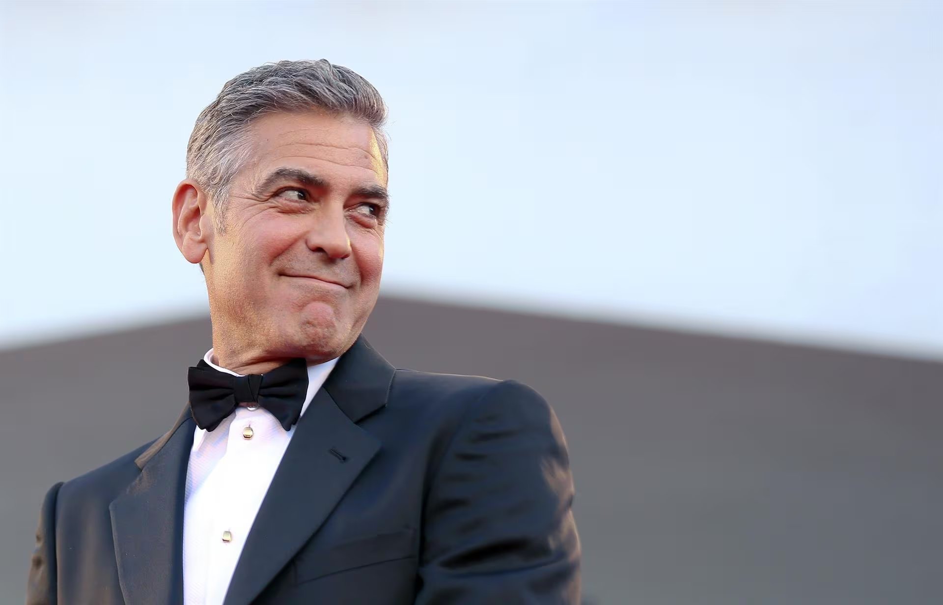 George Clooney asiste con frecuencia al certamen veneciano y mantiene una trayectoria como actor, director y productor de cine