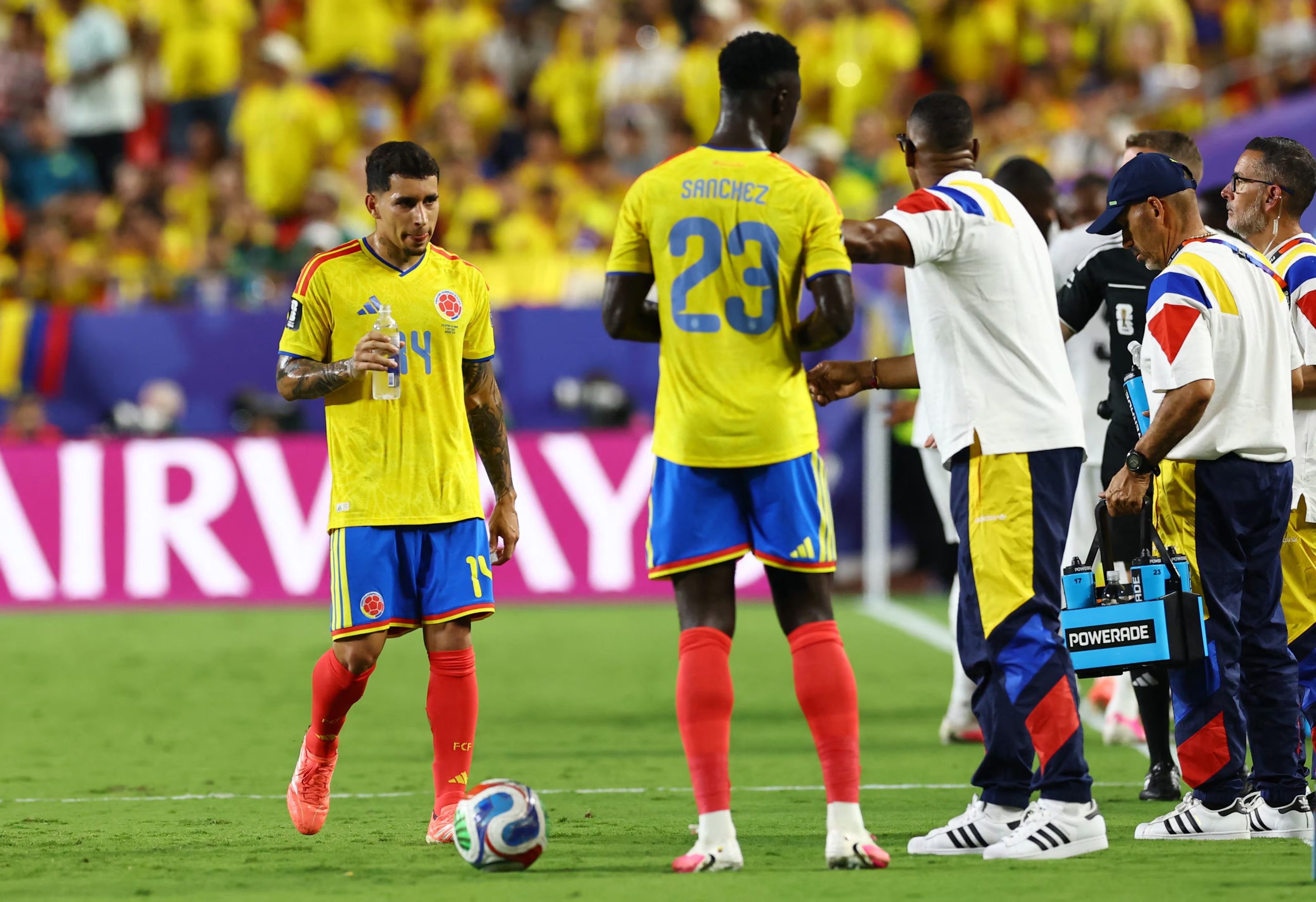 Gustavo Puerta en el juego entre Colombia y Ghana en Kansas-crédito Bernadett Szabo/REUTERS