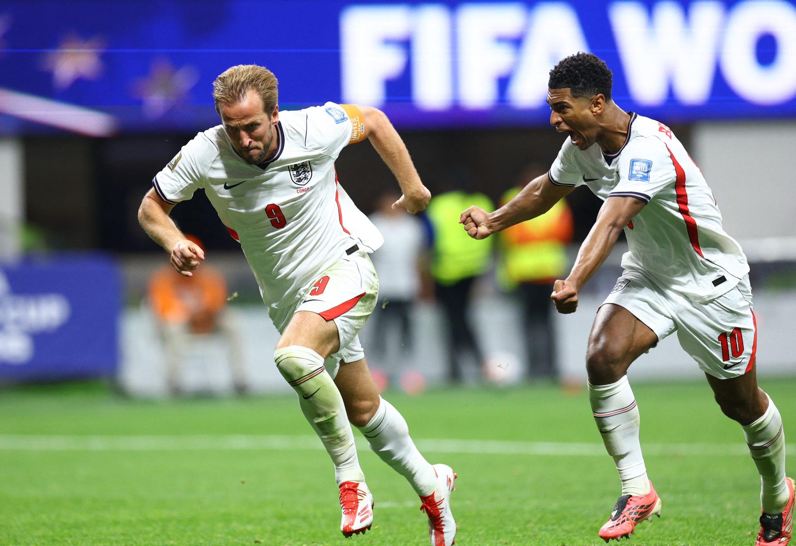 Kane celebra el primer gol con Bellingham. (Reuters/Nathan Ray Seebeck)