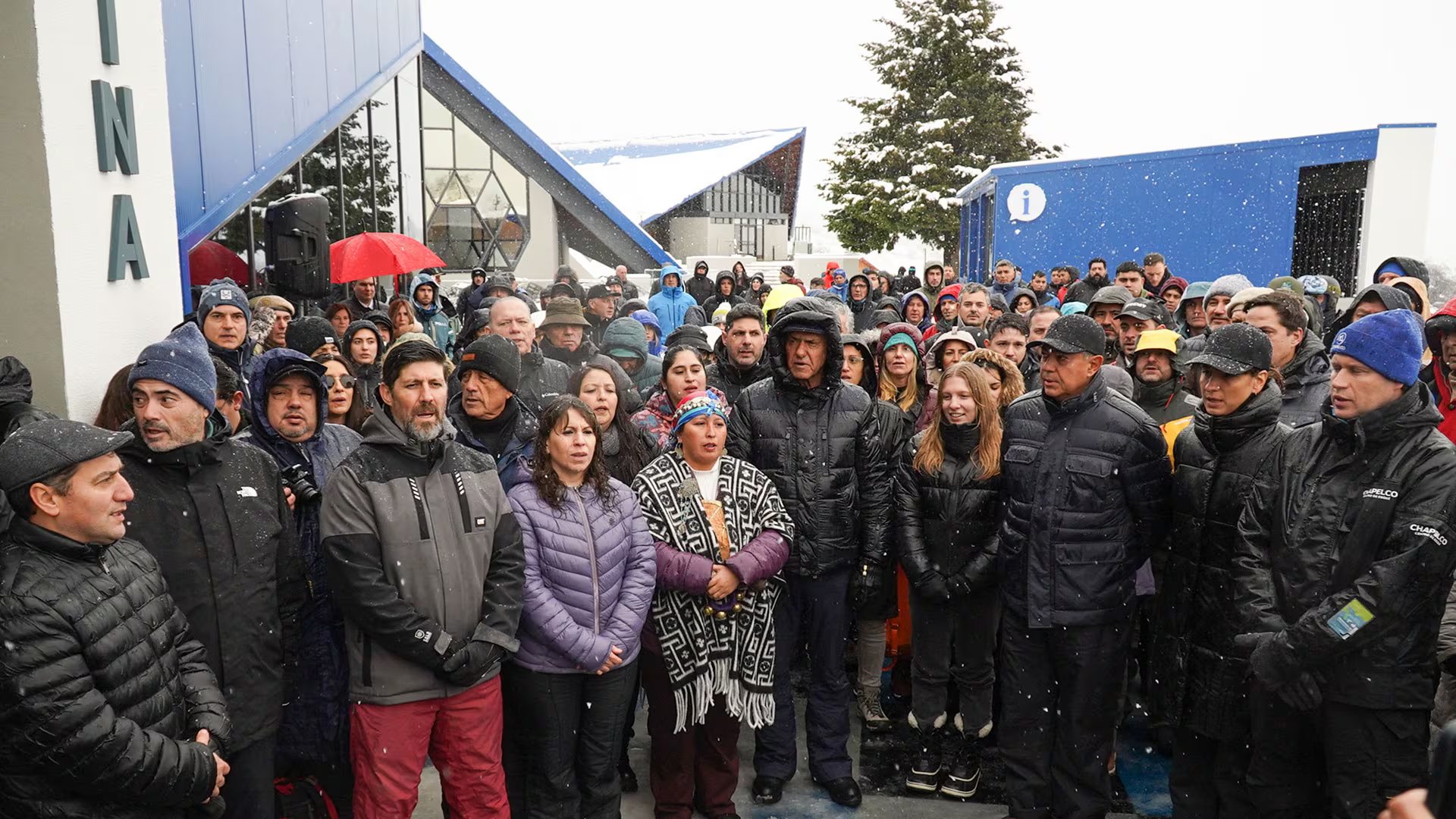 Estuvieron presentes el gobernador de Neuquén, Rolando Figueroa, y el secretario de Turismo, Ambiente y Deportes de la Nación, Daniel Scioli
