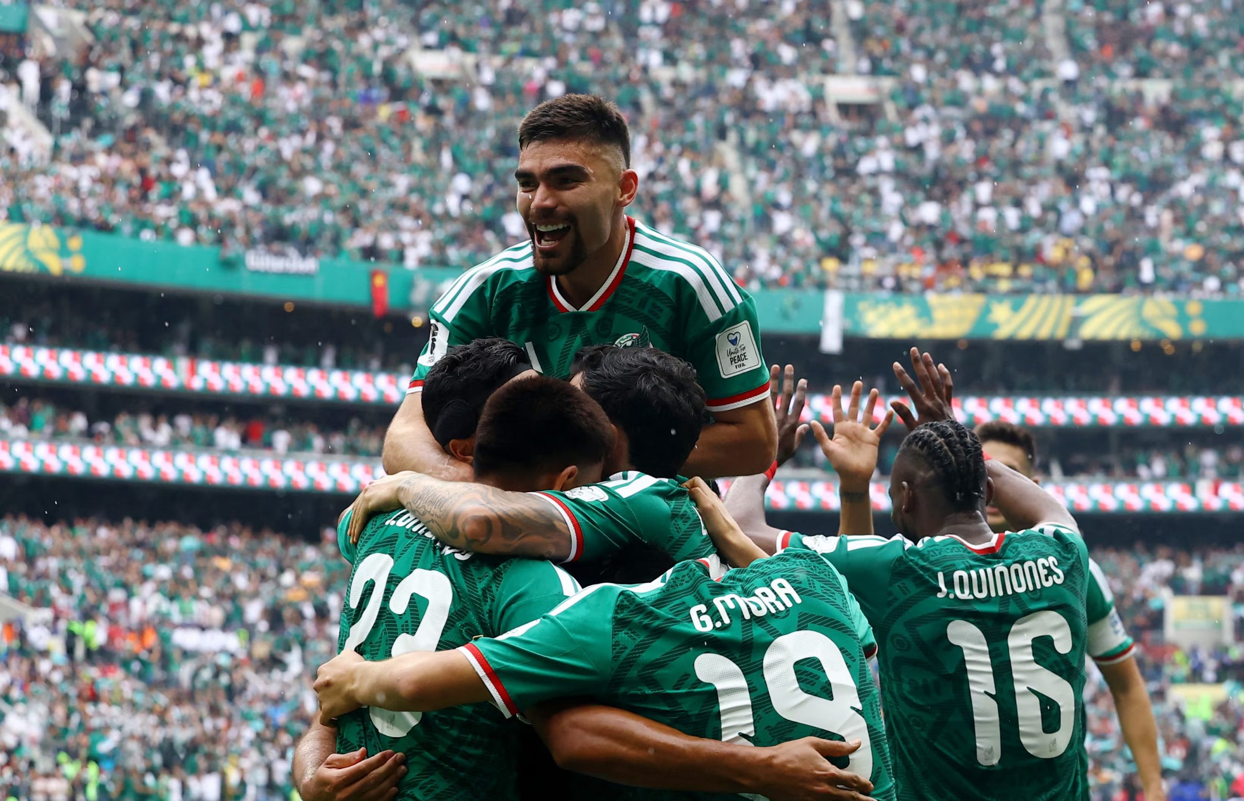 Johan agradeció a la afición por todo el apoyo a la Selección Mexicana durante el Mundial 2026, asegurando que la conexión no se debe perder. REUTERS/Pawel Kopczynski