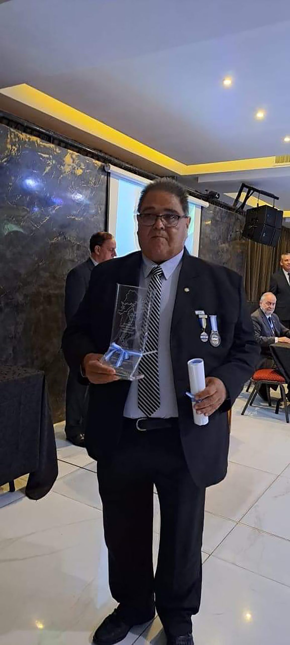 Luis Albornoz, suboficial veterano, alma mater de un museo de Malvinas, silencioso benefactor de quienes necesitaban ayuda, gracias a él se conmemora el día del motociclista veterano de guerra