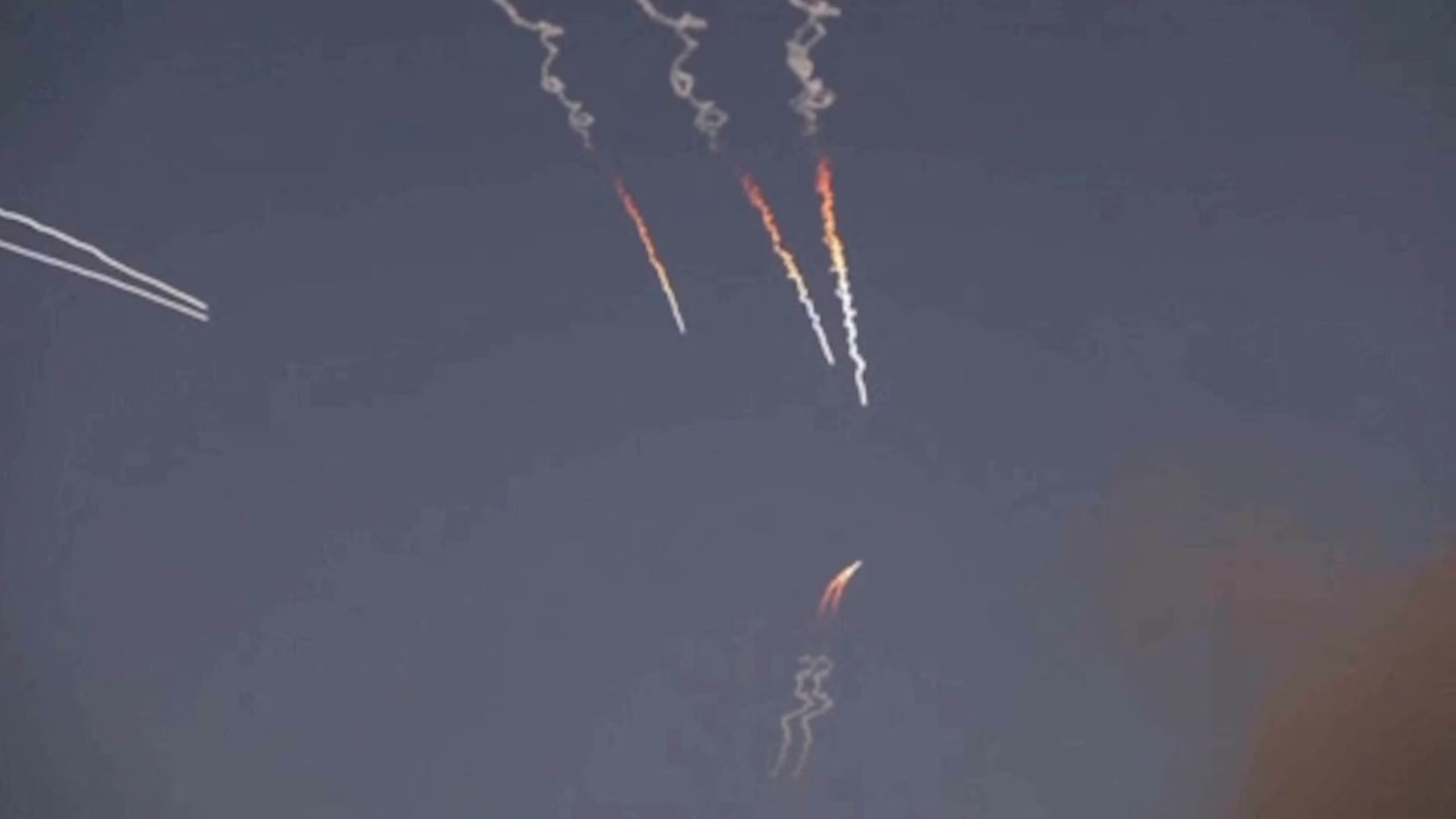 Según el comunicado, entre los objetivos figuraban Bandar Salman, el Quinto Distrito Naval en Baréin y la base aérea Ali Al Salem en Kuwait (REUTERS)