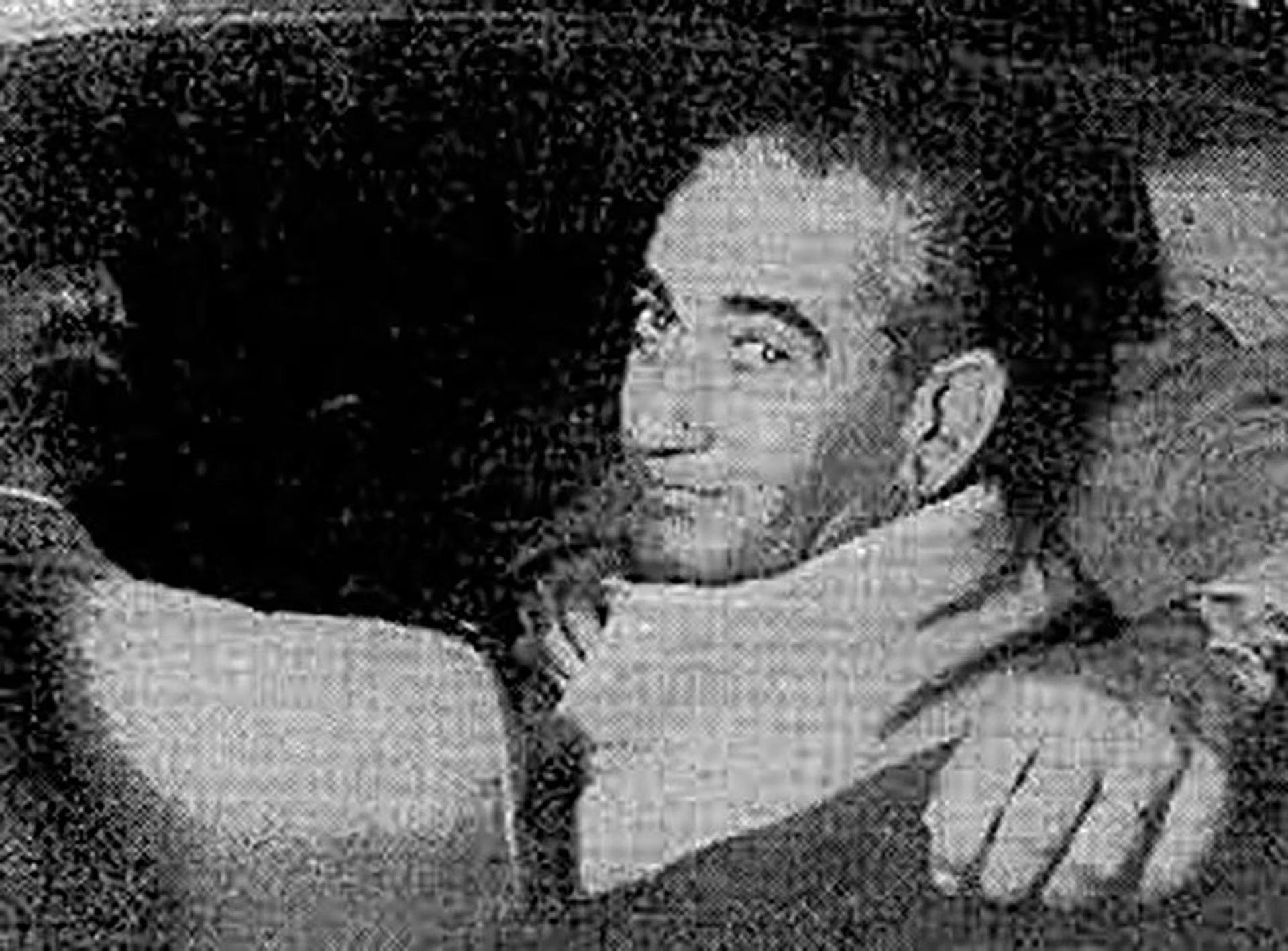 Aníbal Gordon participó de las actividades terroristas de la Triple A y fue uno de los responsables del centro clandestino de detención Automotores Orletti. Se lo vinculó al robo en el Bellas Artes, aunque la Justicia nunca lo investigó en profundidad
