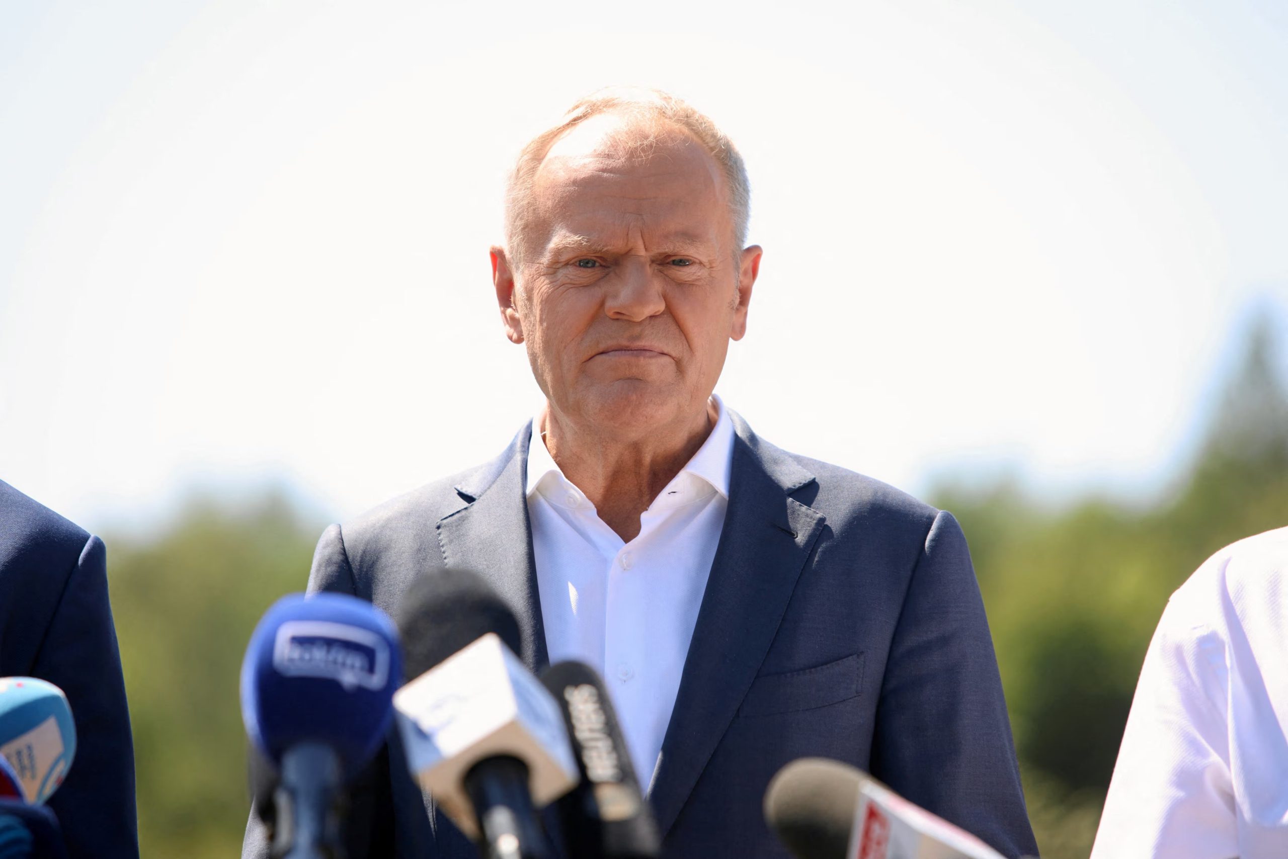 Donald Tusk, en Tarnawa-Kolonia, durante la rueda de prensa en la que confirmó la violación del espacio aéreo polaco. 30 de julio de 2026. (Reuters)