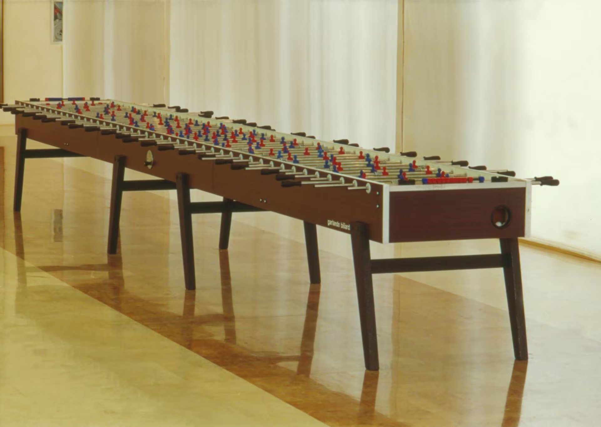 “Stadium”, de Maurizio Cattelan (Colección privada)