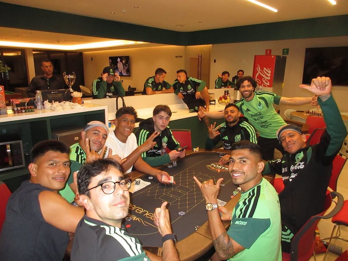 La Selección Mexicana concluyó su camino en el Mundial 2026 al caer eliminada en los Octavos de Final frente a Inglaterra (Instagram Santiago Gimenez)