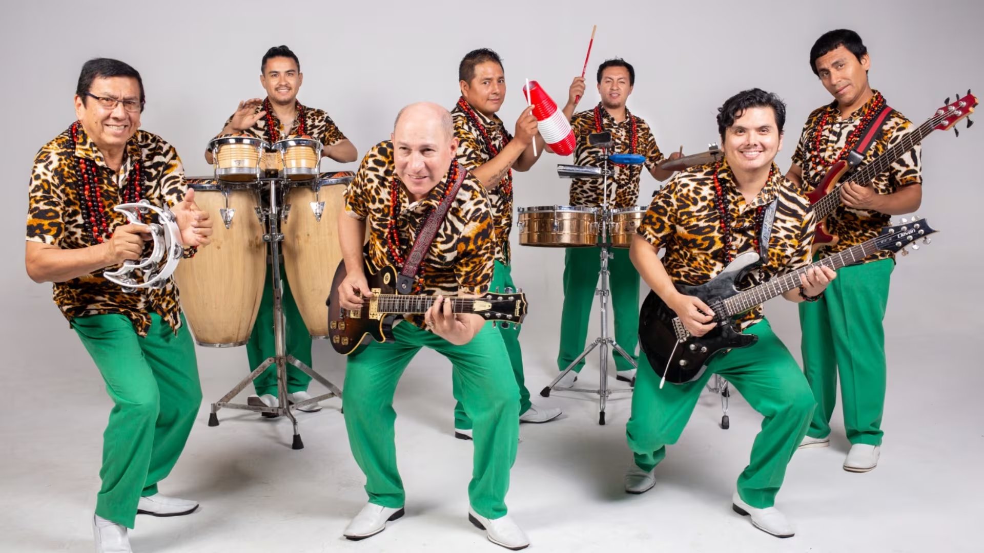 Los Mirlos celebran más de 50 años de trayectoria llevando la cumbia amazónica psicodélica a escenarios de América y Europa.