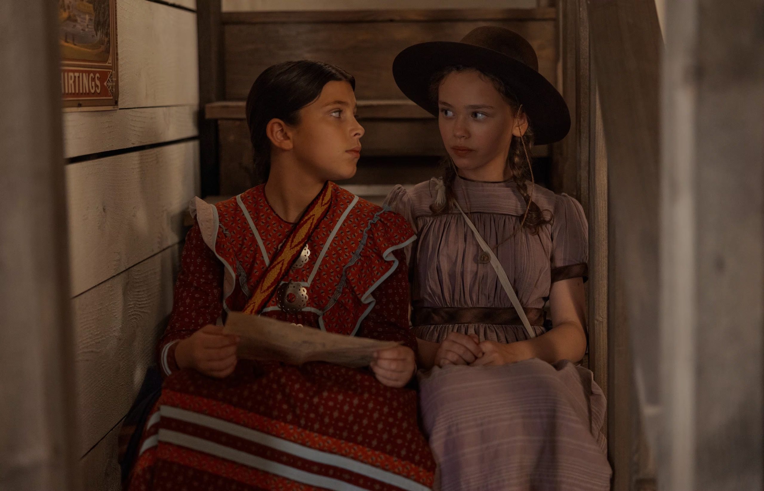Laura y sus padres tendrán que dejar atrás los amigos que hicieron en Independence (Netflix)