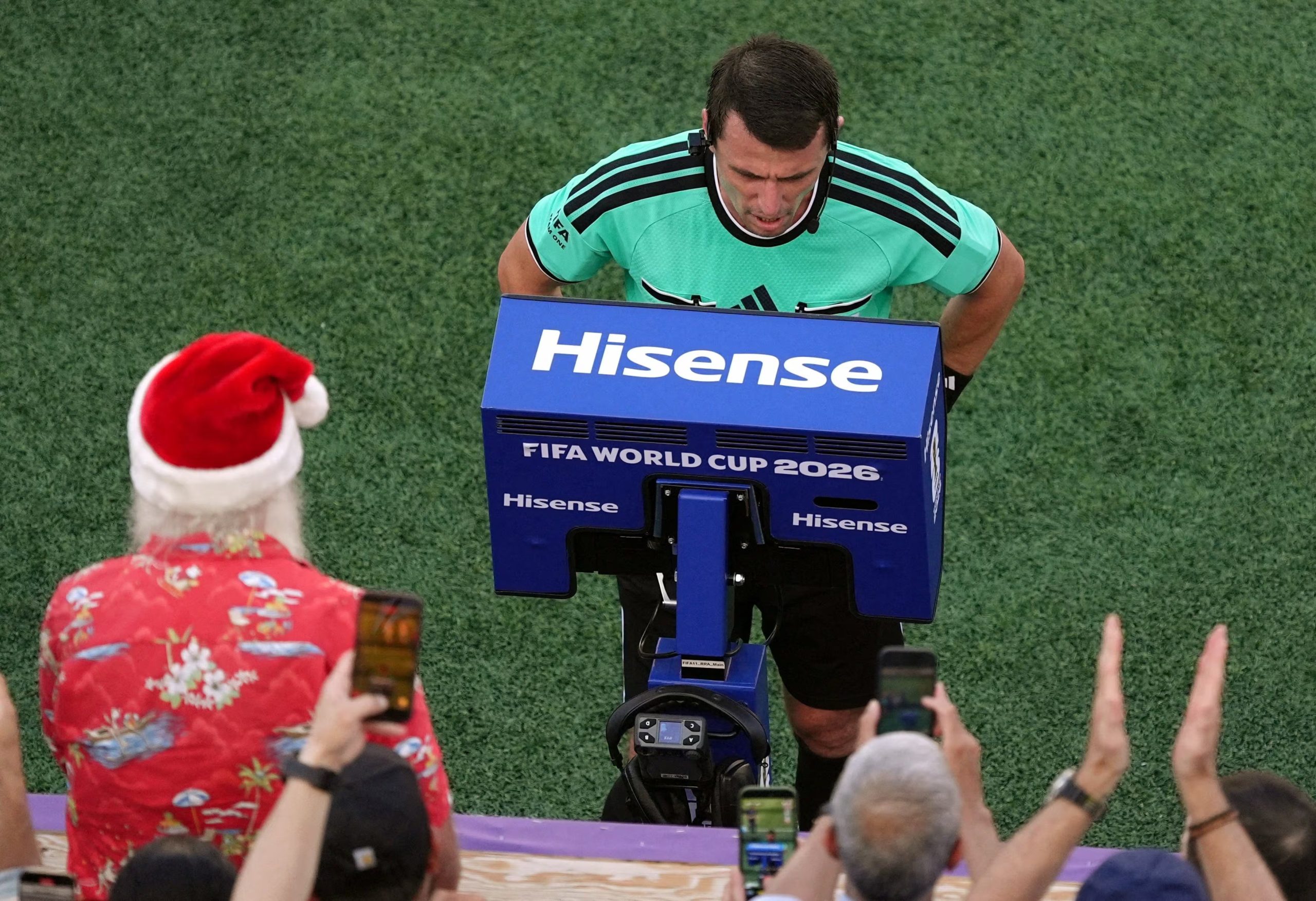 Árbitros usaron el VAR para anular goles en el Mundial 2026. Reuters/Kyle Ross