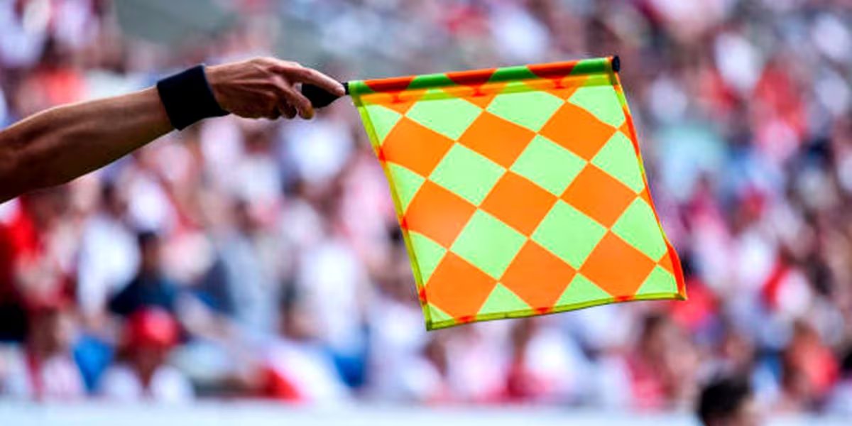 Árbitros usaron sistemas semiautomáticos para identificar fueras de juego al instante. (Freepik)
