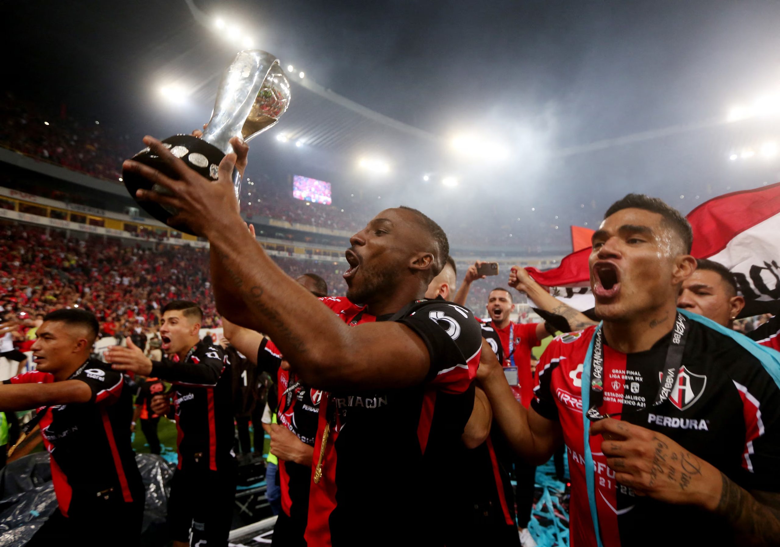 Julán pasó por Venados de Yucatán, Tigres, Lobos BUAP, Atlas y América, consiguiendo campeonatos históricos en la Liga MX. REUTERS/Fernando Carranza Garcia.