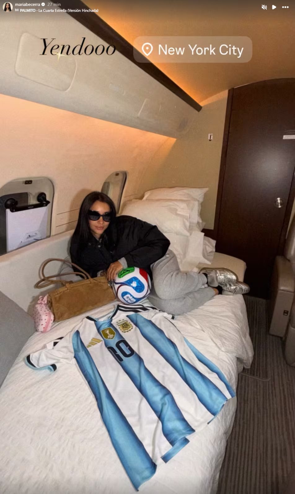 María Becerra comparte su primera foto rumbo a la final entre Argentina y España (Instagram)
