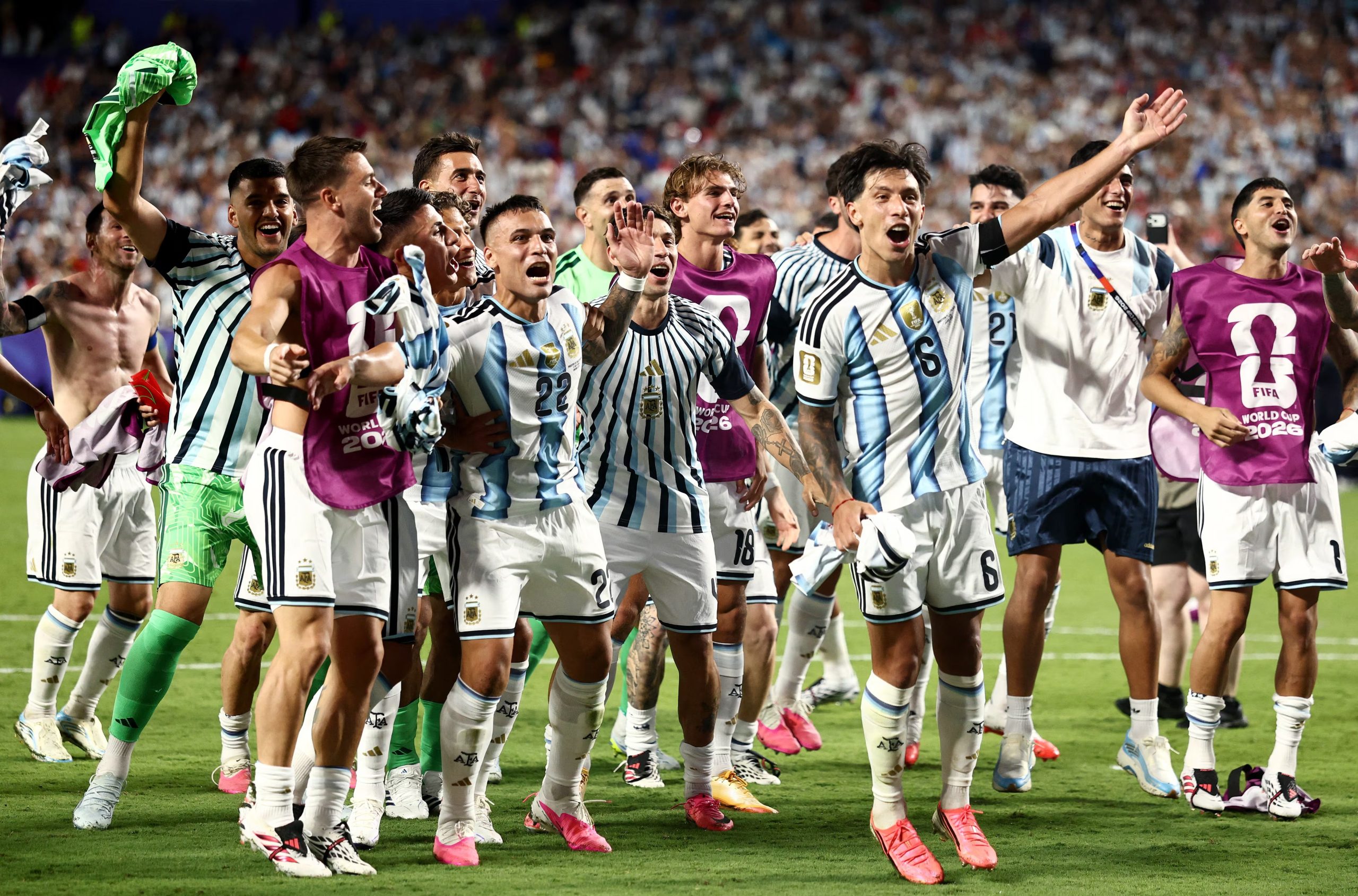 Según Opta, Argentina es la selección que mens probabilidades tiene de ganar el Mundial 2026 (REUTERS/Amanda Perobelli)