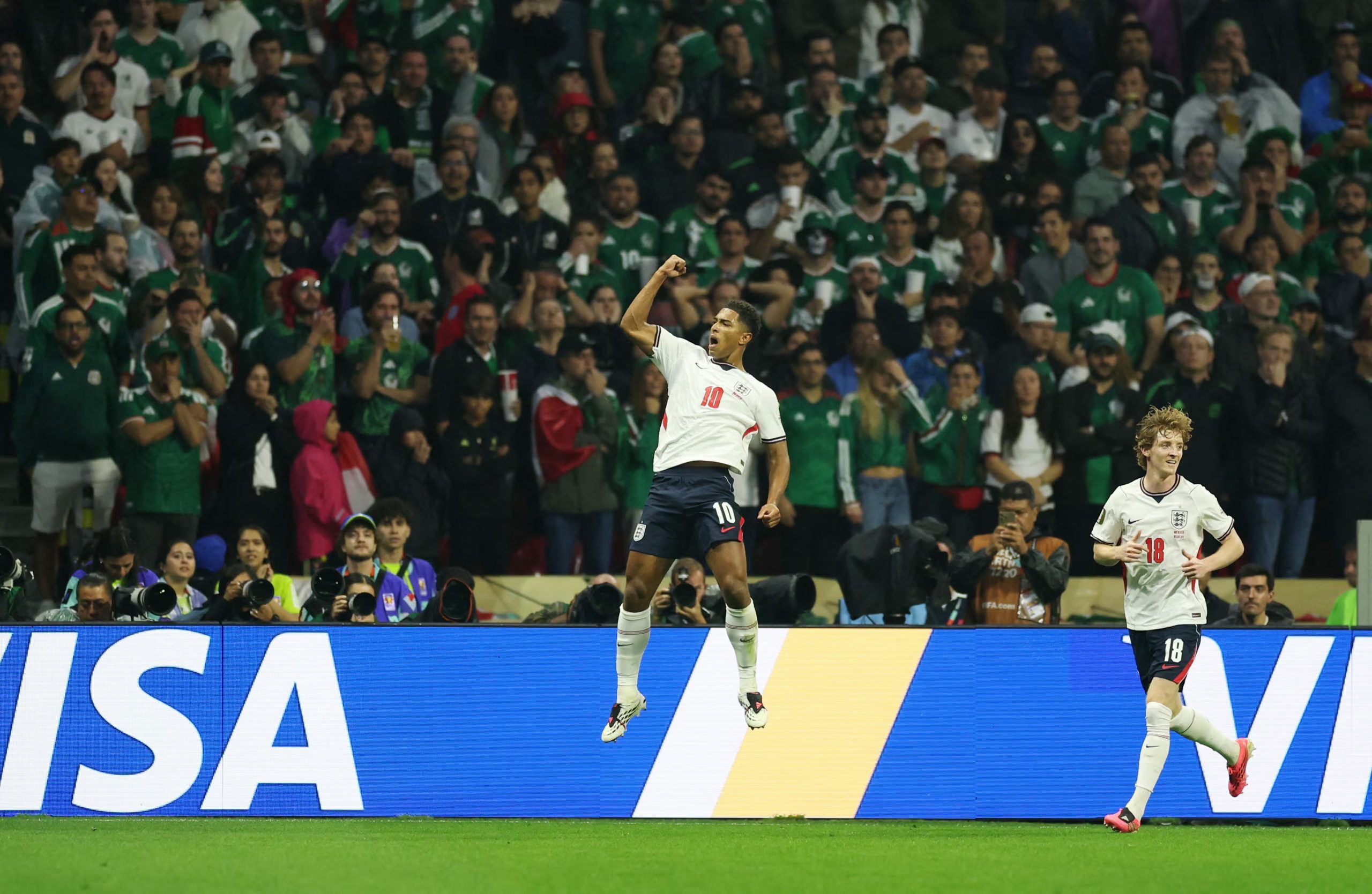 Soccer Football - FIFA World Cup 2026 - Round of 16 - Mexico v England - Estadio Azteca, Mexico City, Mexico - July 5, 2026 England's Jude Bellingham celebrates scoring their first goal REUTERS/Paul Childs