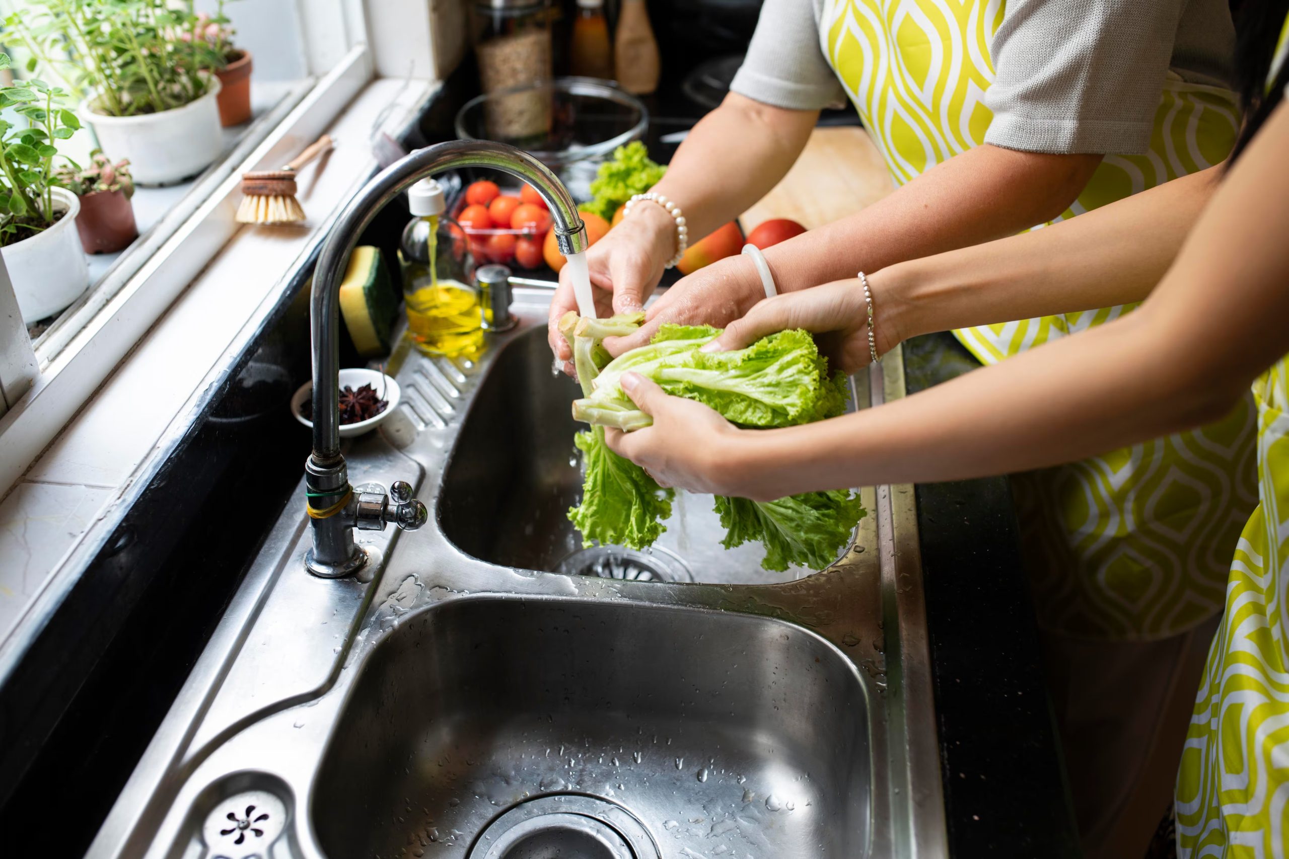 Las frutas y verduras deben separarse desde el proceso de compra, lavado y almacenamiento Crédito: Freepik