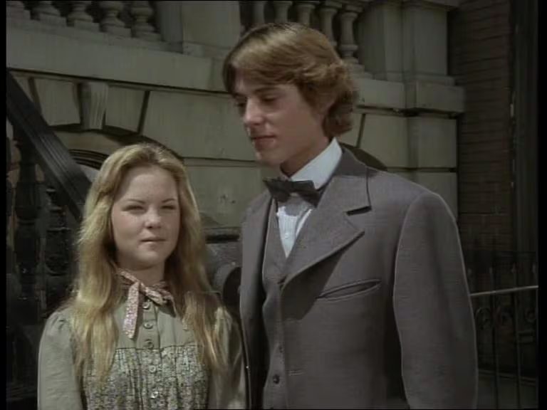 Rademes Pera recordó que trabajar junto a Melissa Sue Anderson fue una experiencia complicada durante las escenas románticas de sus personajes. (NBC)