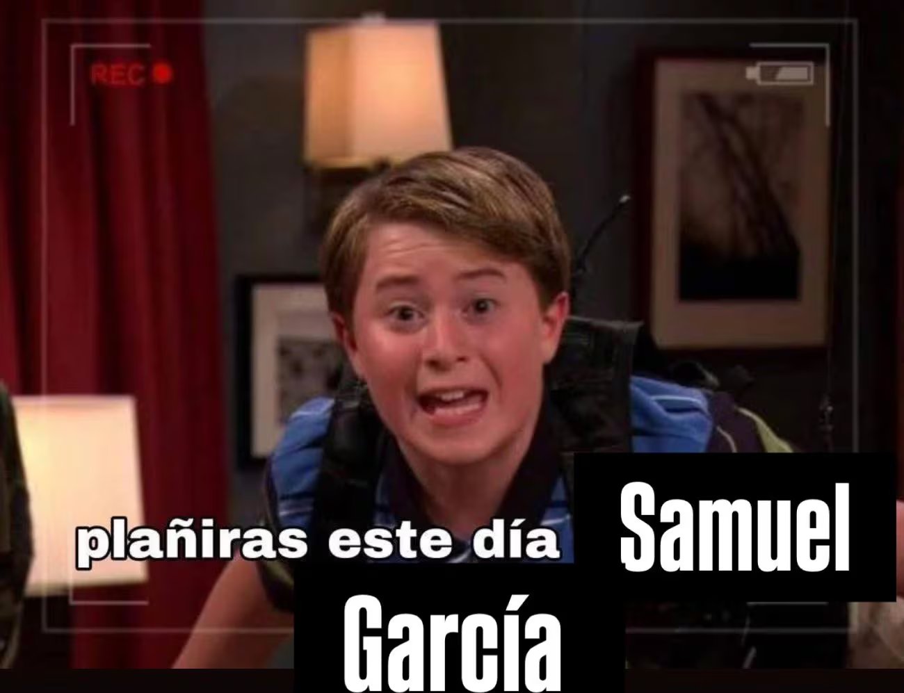 (Redes sociales)
