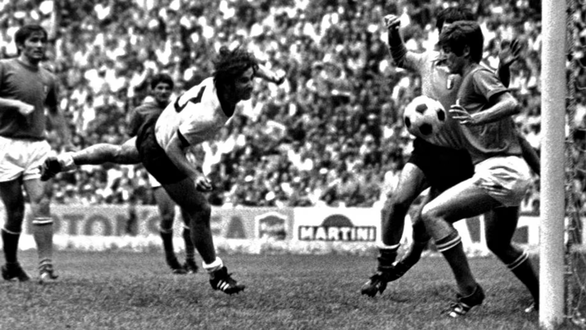 Footballer Gerd Mueller (2nd from left) scores the third goal for Germany in the first part of the prolongation and equalizes against Italy at the soccer World Cup in Mexico City, Mexico on June 17, 1970. At right Enrico Albertosi (cov) and Gianni Rivera, at left Tarcisio Burgnich, and Marie Bertini (All Italy). (AP Photo)