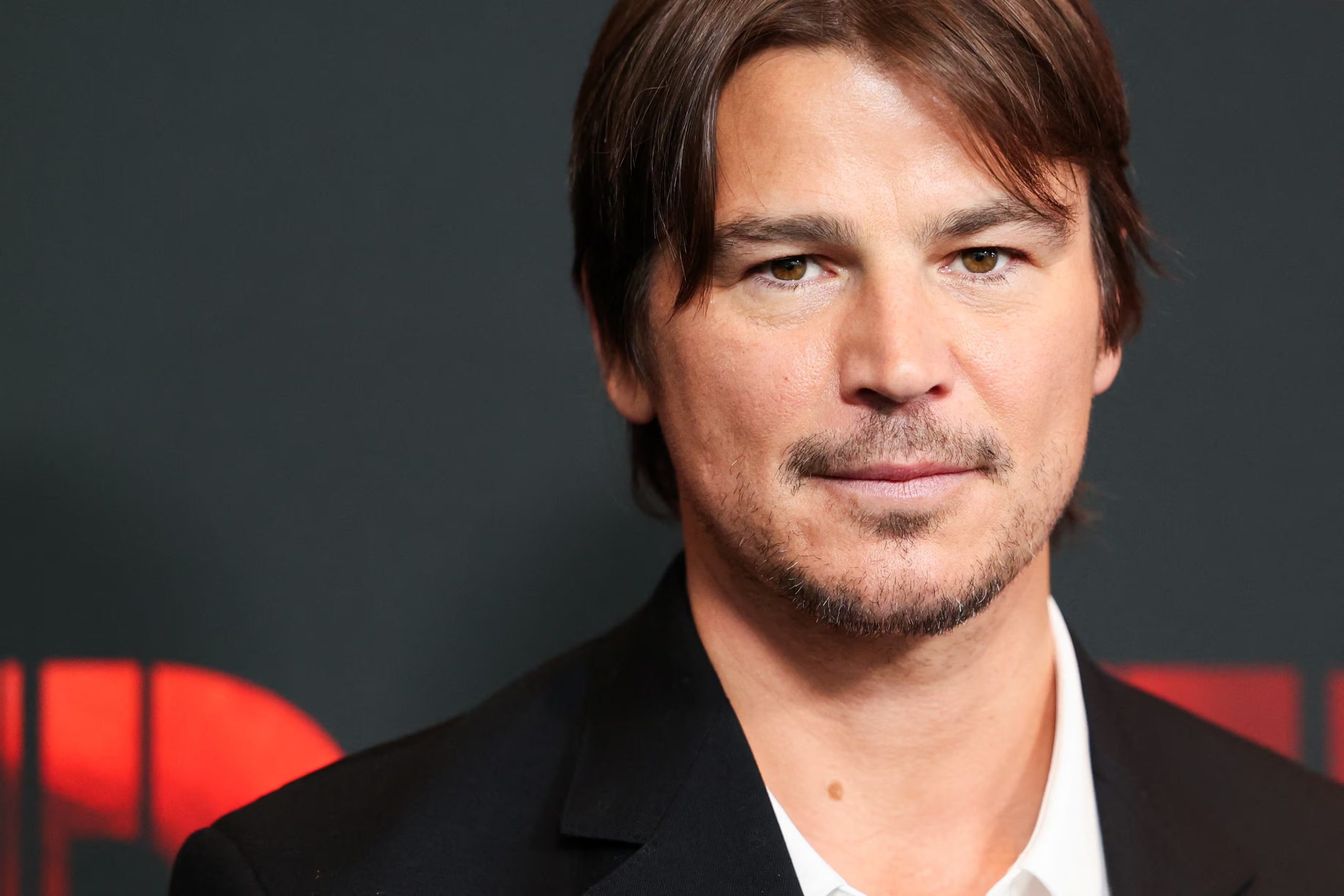 Josh Hartnett rechazó interpretar a Bruce Wayne en 