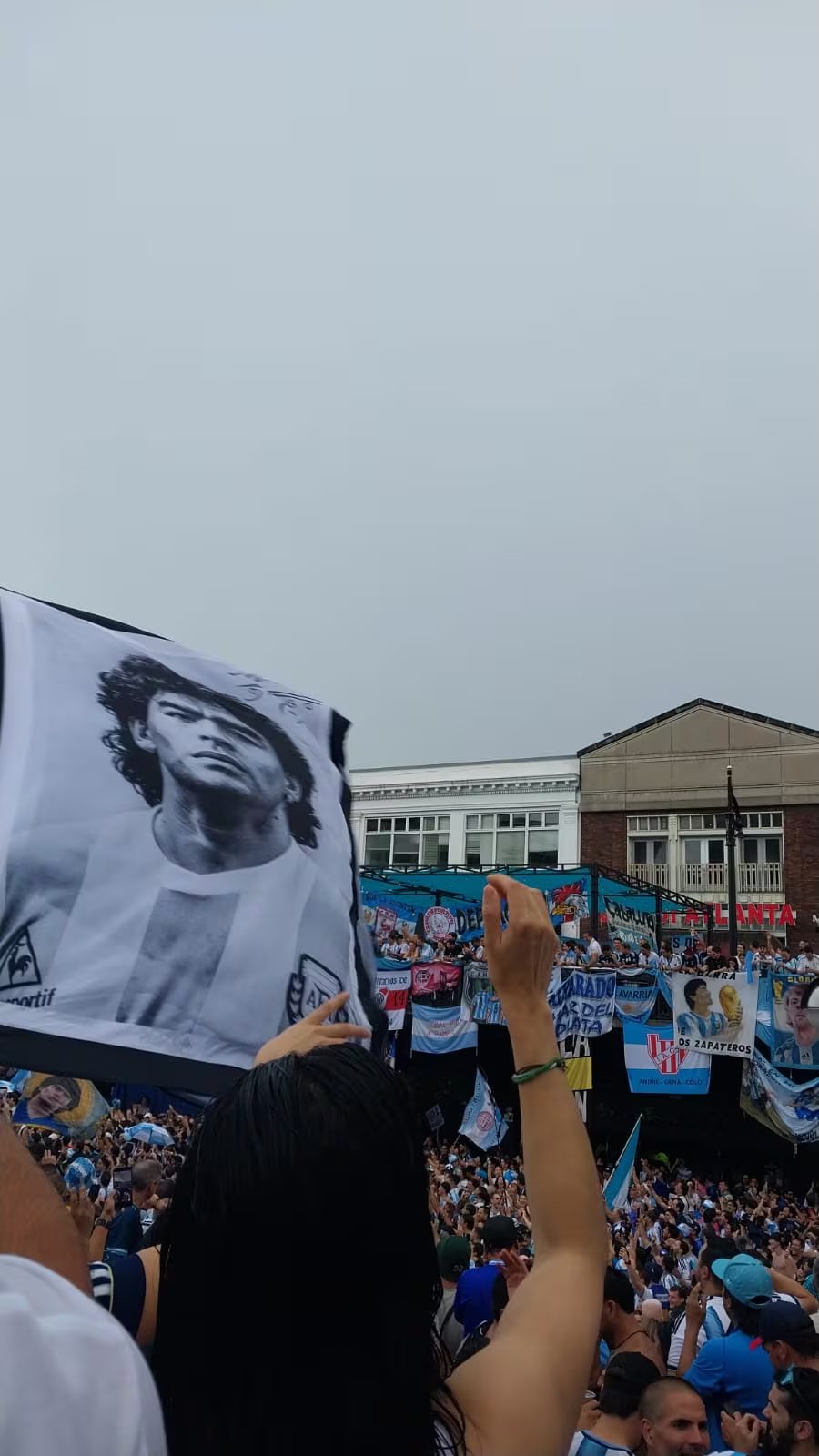 Maradona, siempre presenta