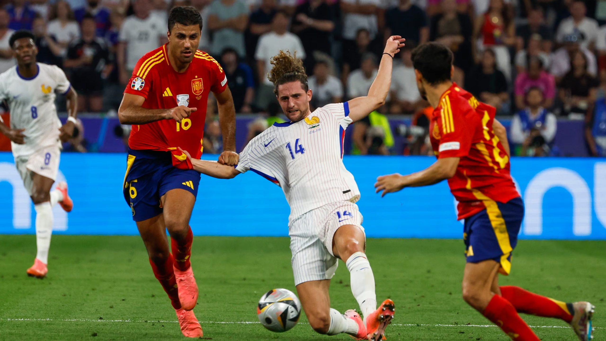Un partido entre España y Francia (EFE/JJ Guillén)