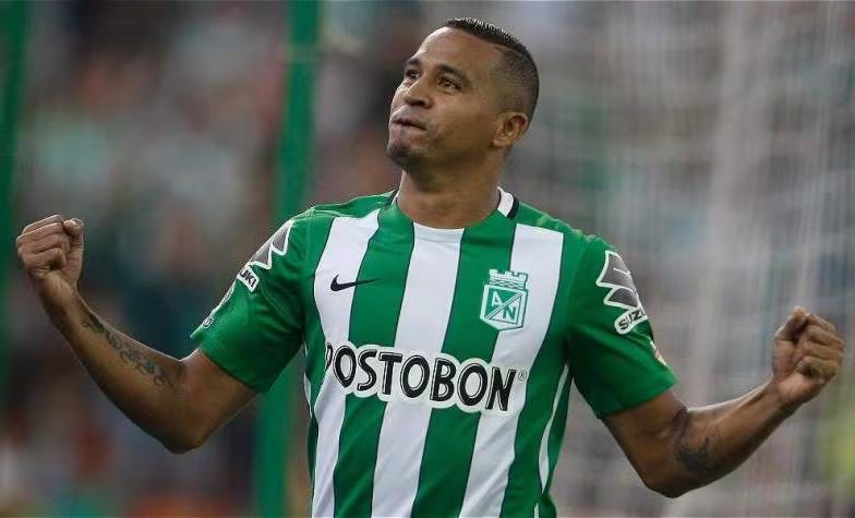 Macnelly Torres jugó en Atlético Nacional en dos etapas: la primera fue de 2011 a 2013, y la segunda desde mediados de 2015 hasta 2018 - crédito VizzorImage
