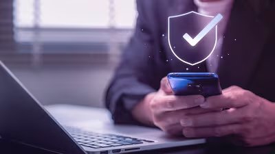 La infraestructura que sostiene los pagos digitales debe operar las 24 horas con capacidad para procesar millones de transacciones en tiempo real sin interrupciones (EFE)