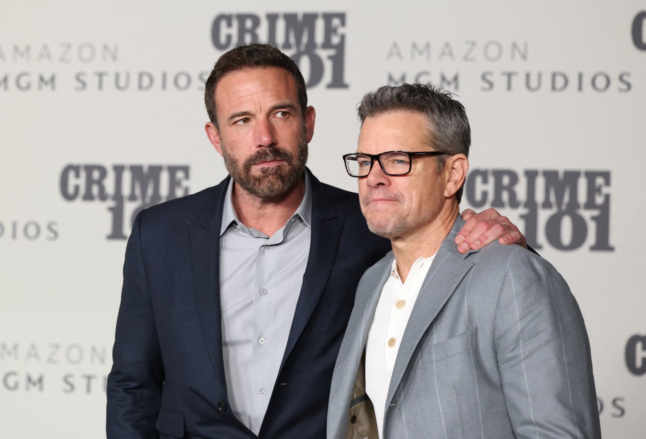 Matt Damon destacó que uno de sus mayores objetivos profesionales es seguir haciendo películas junto a Ben Affleck, su amigo desde la infancia y socio en su compañía de producción (REUTERS)